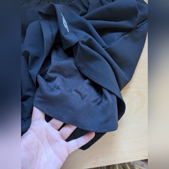 NEW BALANCE Women Black Short Size 2XL Plus Size 3 Pockets Inside Legging - Picture 9 of 9